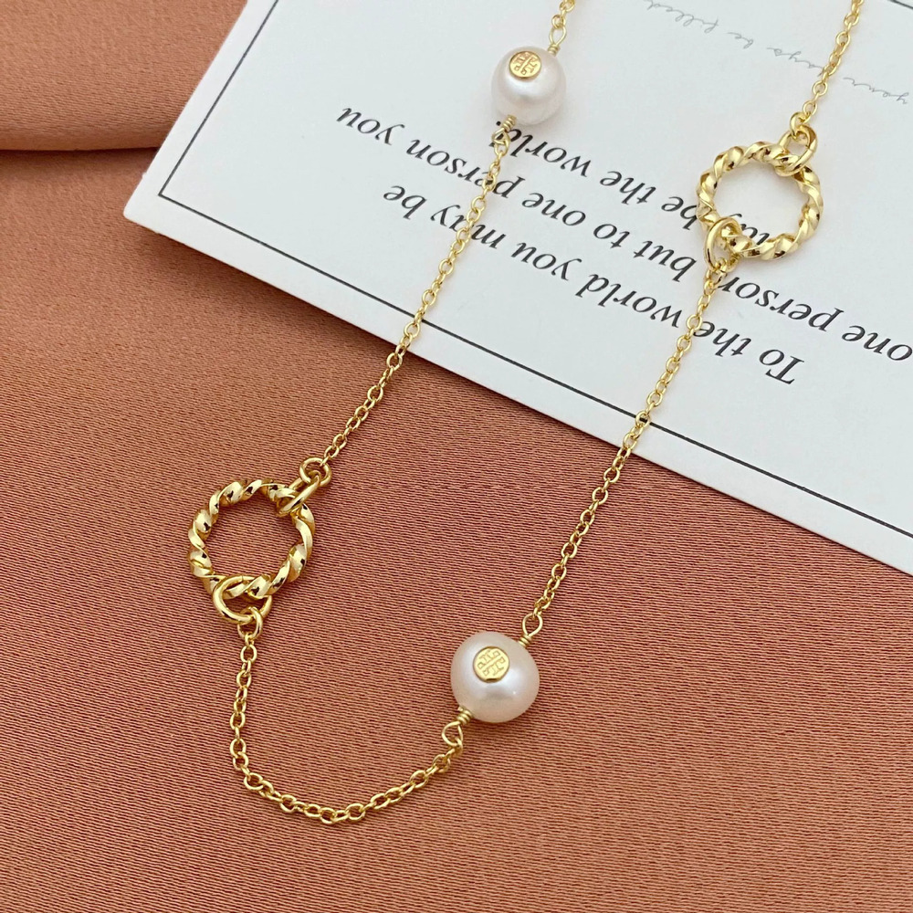 Tory Burch Inlaid Freshwater Pearl Circle Necklace Metal Sweater Chain